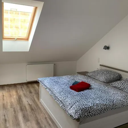 Apartmany Holiday Апартаменти *